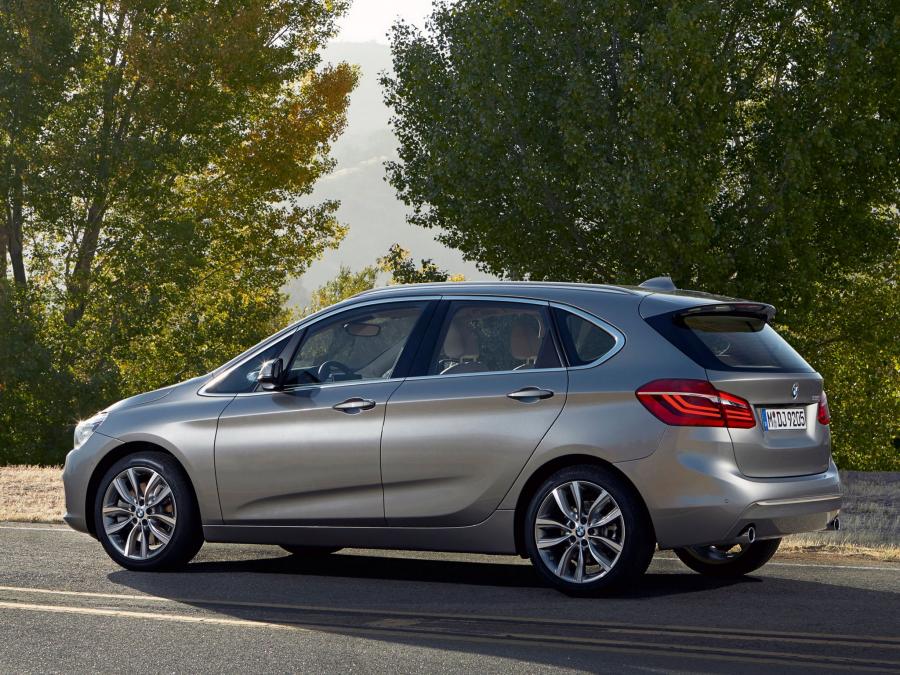  BMW 225i Active Tourer 2014 года  (фото 6 из 30)